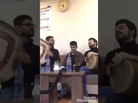 Ako.chkol بزانە کچێک چی بە ئاکۆ چکۆل وتووە زور بەزمە 😂😂