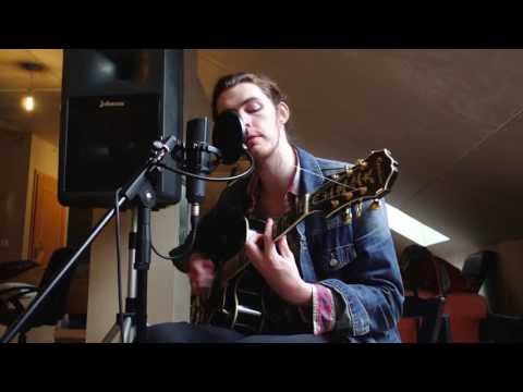 Hozier - کسی که در جدید (زنده جلسات)