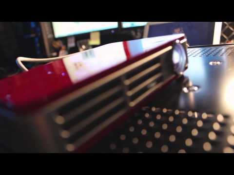 برنت برایان Vivitek Q5 Qumi پروژکتور بررسی