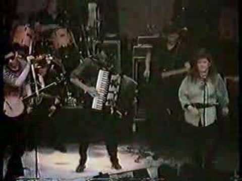 Pogues و Kirsty MacColl - پری روز نیویورک