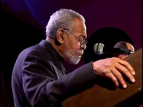 اميري Baraka "کسی منفجر کردن آمریکا،"