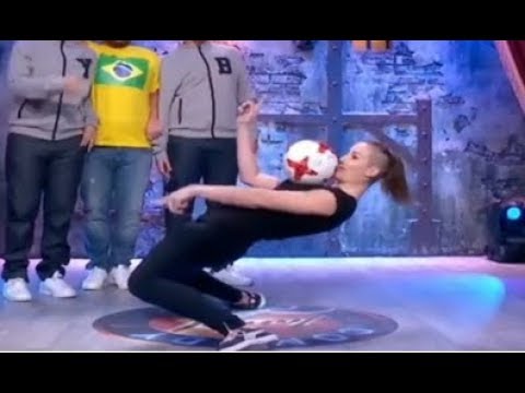 این دختر با توپ چی کار میکنه! گلچینی از کلیپ های پر بازدید و دیدنی! -بخش 2 ⚽💪