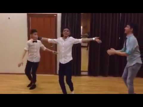 The best Afghan Dance   بهترین رقص های بچه های افغانی