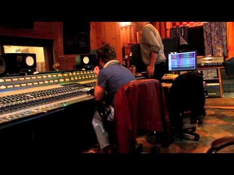 دوباره ساخته شده در امریکا: شما نمی توانید متوقف ما