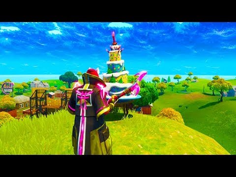 "رقص در جبهه های مختلف کیک تولد" همه جا (Fortnite تولد چالش)