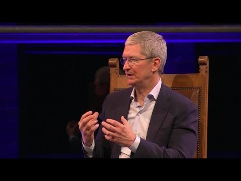 مصاحبه مدیر عامل اپل تیم کوک در اروپا راه اندازی متحرک [24.05.16]