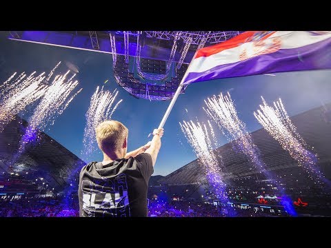 Armin van Buuren زنده در سال 2018 اروپا فوق العاده